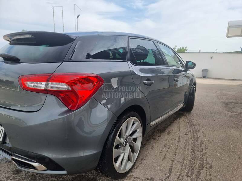 Citroen DS5 1.6 THP 200