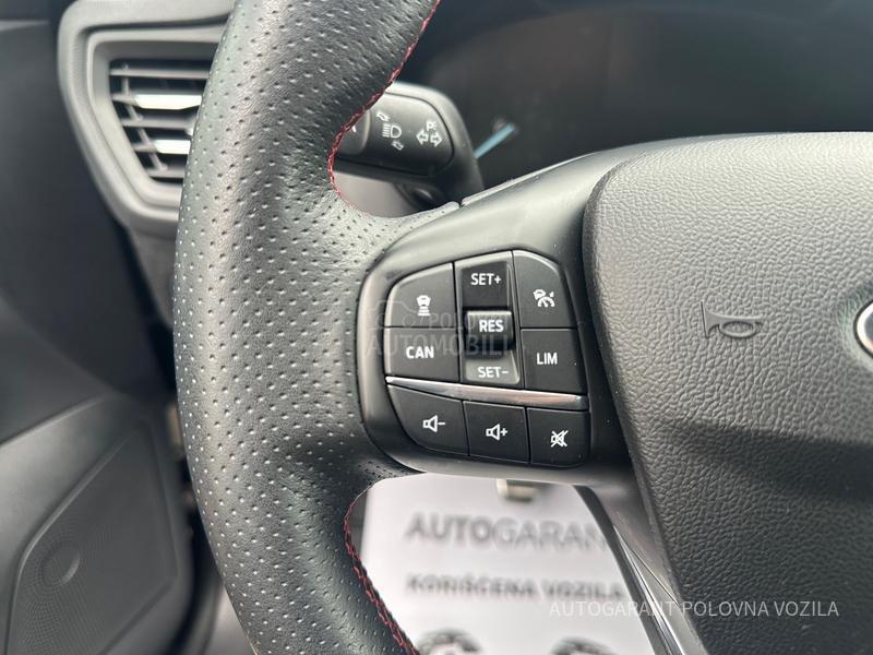 Ford Focus 1.5 TDCI ST LINE