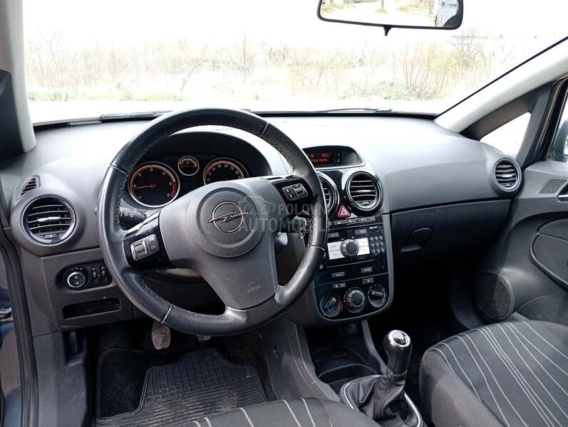 Opel Corsa D 