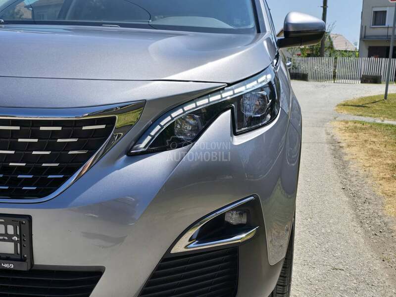Peugeot 3008 1.2/AUT/ALLURE