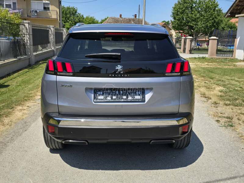 Peugeot 3008 1.2/AUT/ALLURE