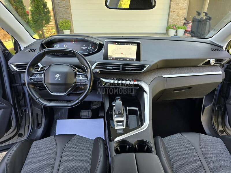 Peugeot 3008 1.2/AUT/ALLURE