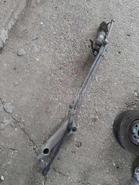 motor prednjih brisača