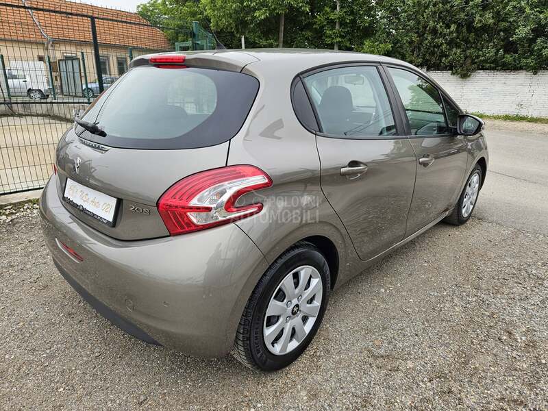 Peugeot 208 1.2B/URBAN SOUL