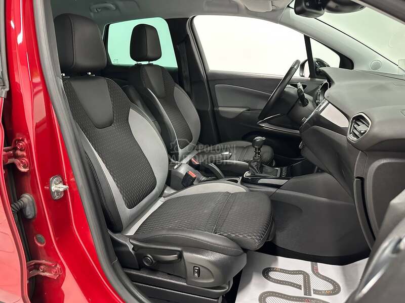 Opel Crossland X  1.2 INNOVATION
