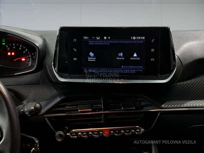 Peugeot 2008 1.2 ACTIVE A/T