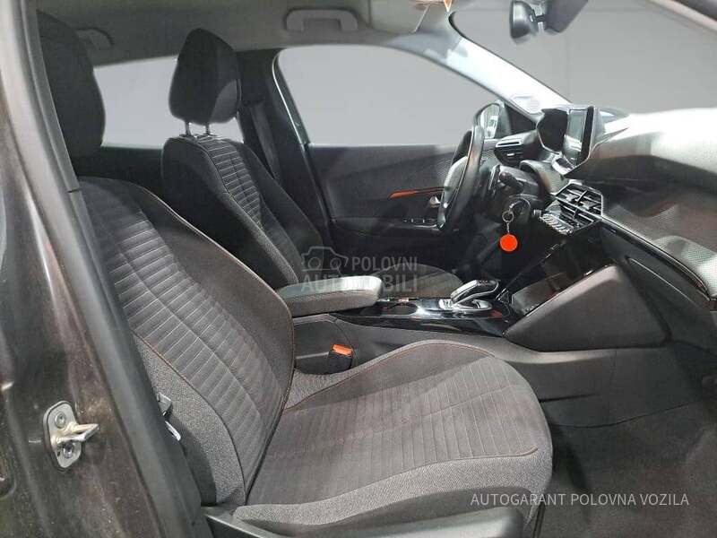 Peugeot 2008 1.2 ACTIVE A/T