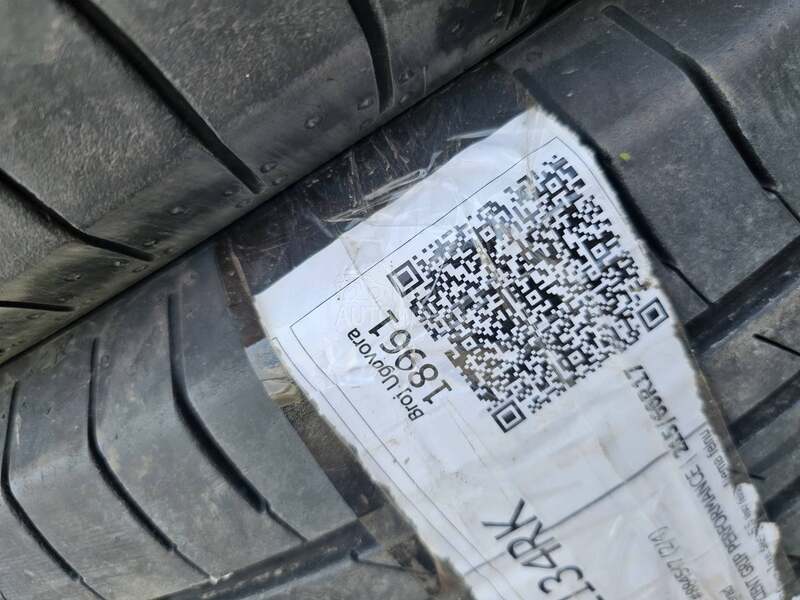 Goodyear 215/60 R17 Letnja