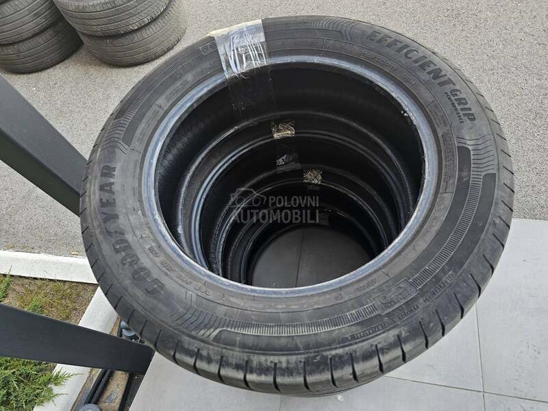 Goodyear 215/60 R17 Letnja