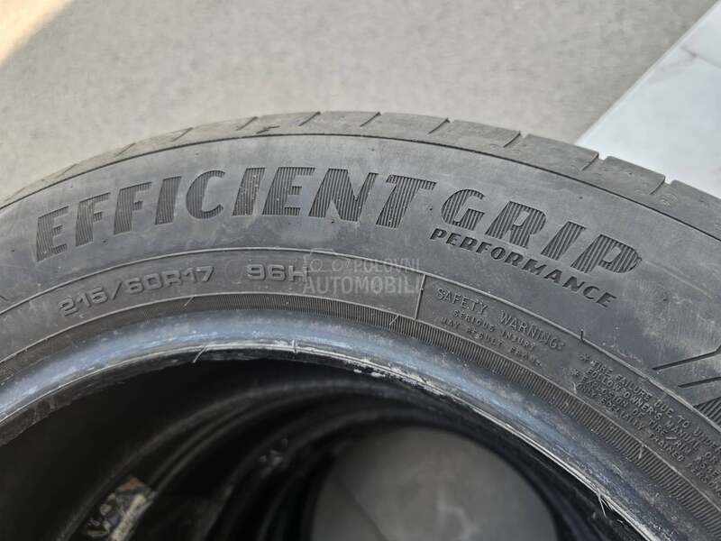Goodyear 215/60 R17 Letnja