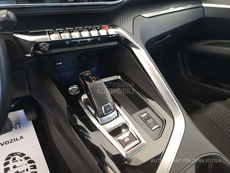 Peugeot 5008 1.5 HDI ACTIVE A/T