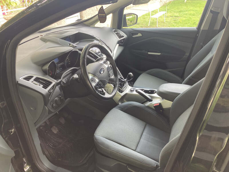 Ford Grand C-Max 1.6 182HP Titanium