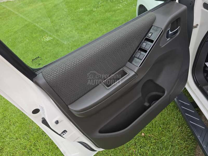 Nissan Navara 2.5 d