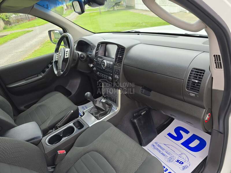 Nissan Navara 2.5 d