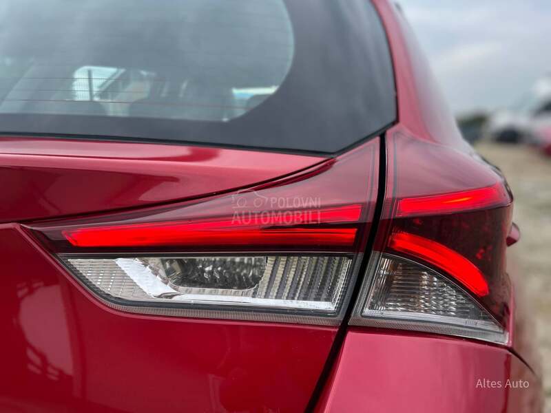 Toyota Auris HYBRID