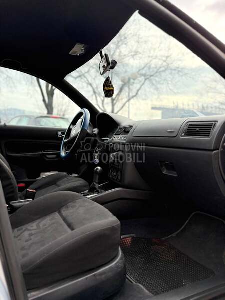 Volkswagen Golf 4 