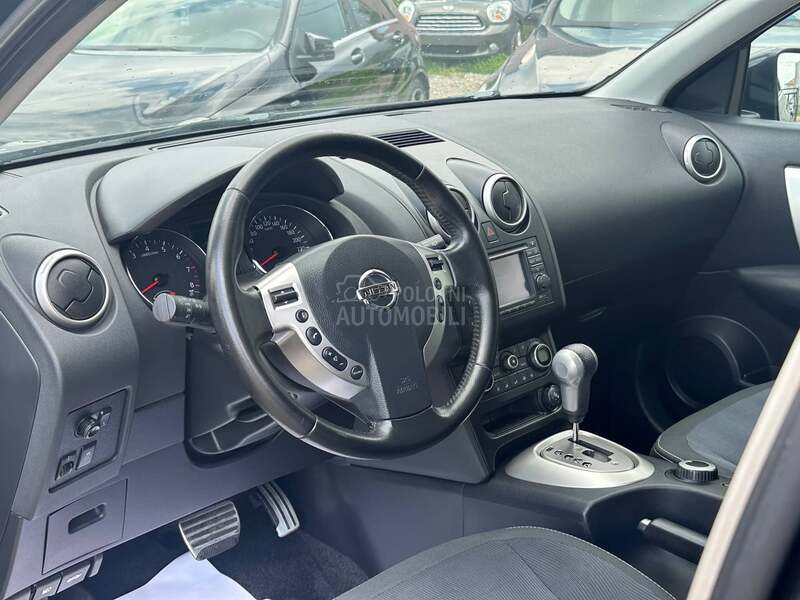 Nissan Qashqai CH/pan0/autōmat