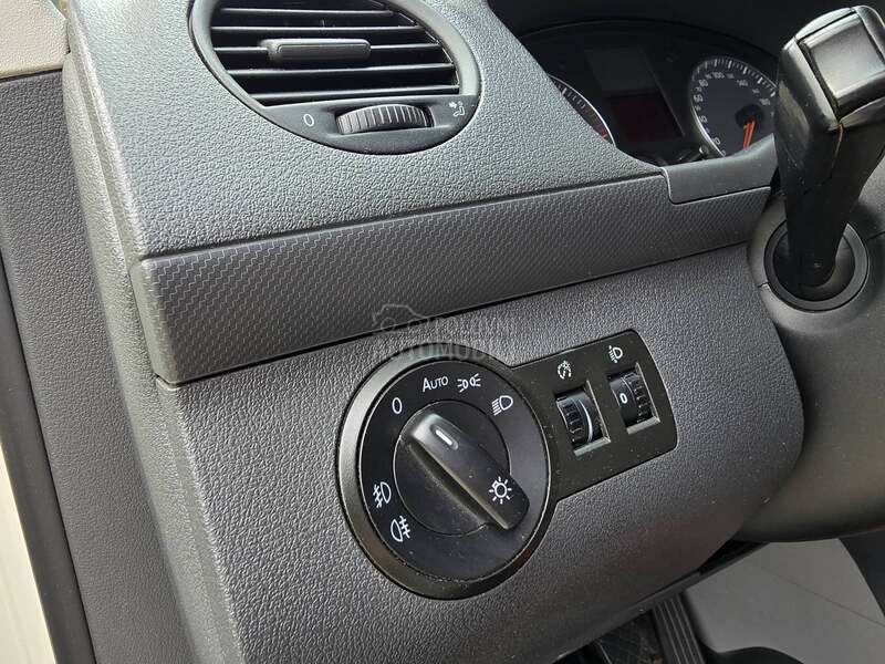 Volkswagen Caddy 1.9 TDI//N O V O//
