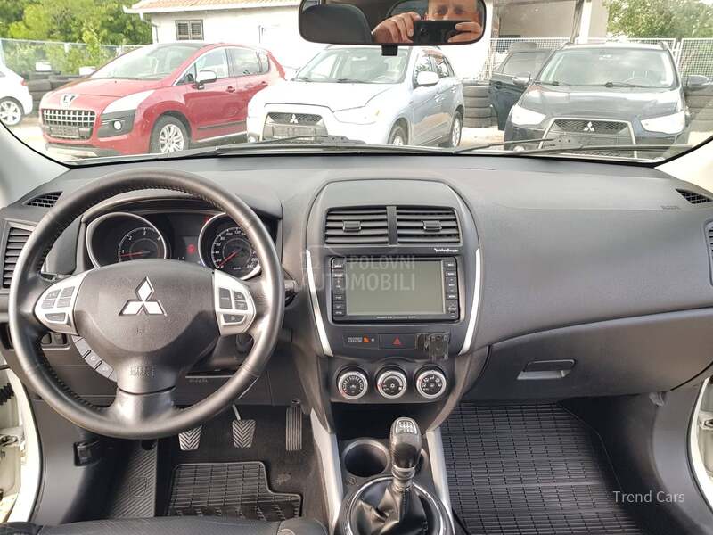Mitsubishi ASX 1.8 DID P A N O KOZA