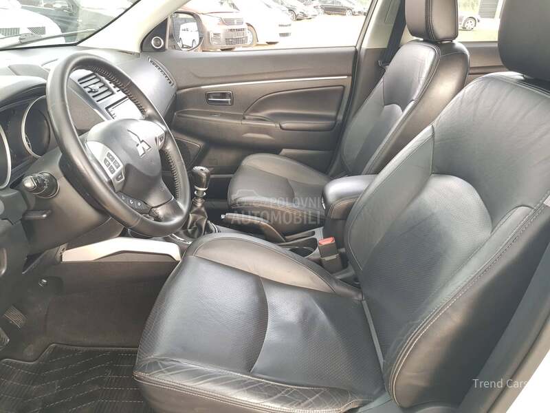 Mitsubishi ASX 1.8 DID P A N O KOZA