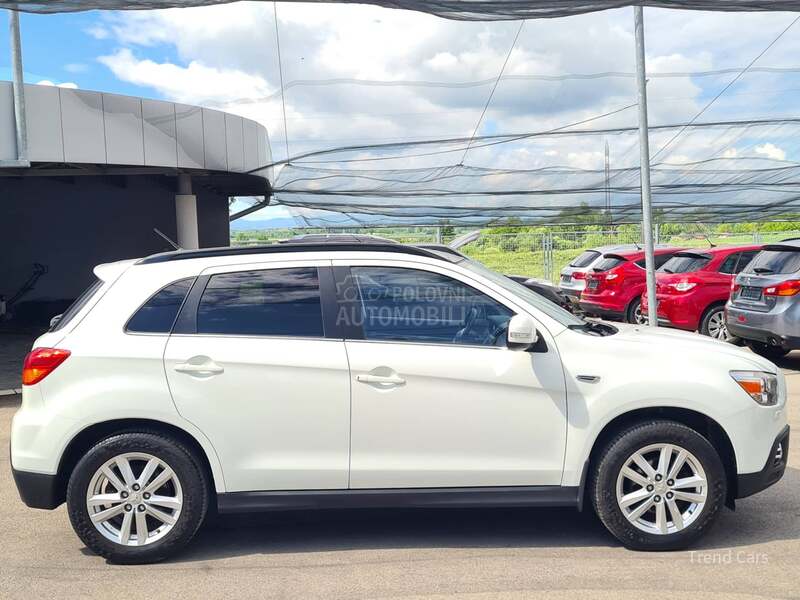 Mitsubishi ASX 1.8 DID P A N O KOZA