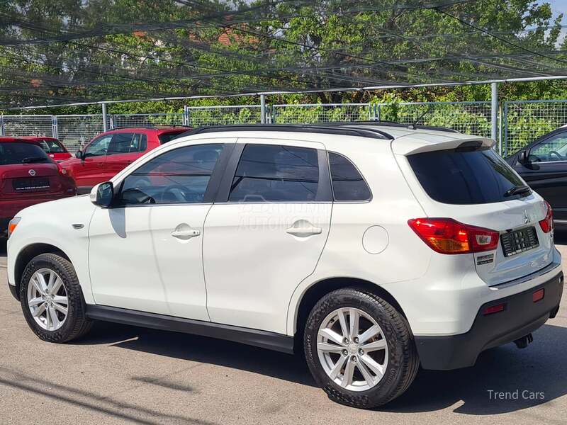 Mitsubishi ASX 1.8 DID P A N O KOZA