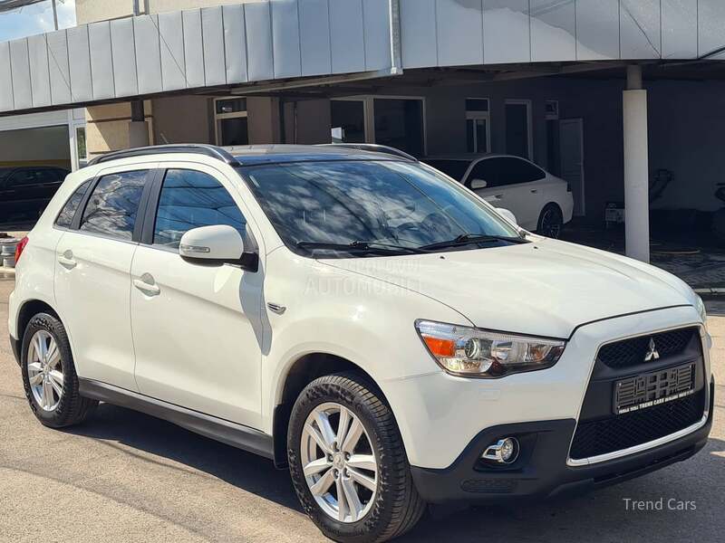 Mitsubishi ASX 1.8 DID P A N O KOZA