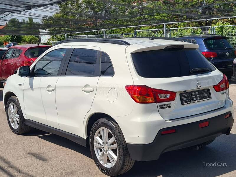 Mitsubishi ASX 1.8 DID P A N O KOZA