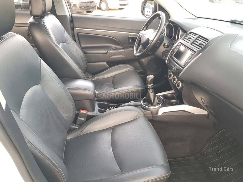 Mitsubishi ASX 1.8 DID P A N O KOZA
