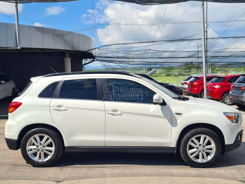 Mitsubishi ASX 1.8 DID P A N O KOZA