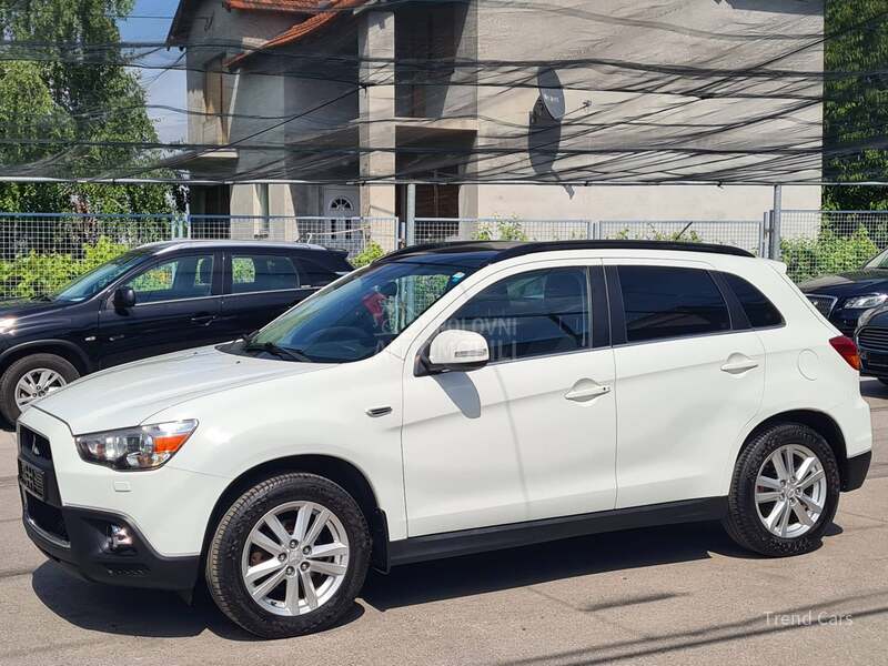 Mitsubishi ASX 1.8 DID P A N O KOZA