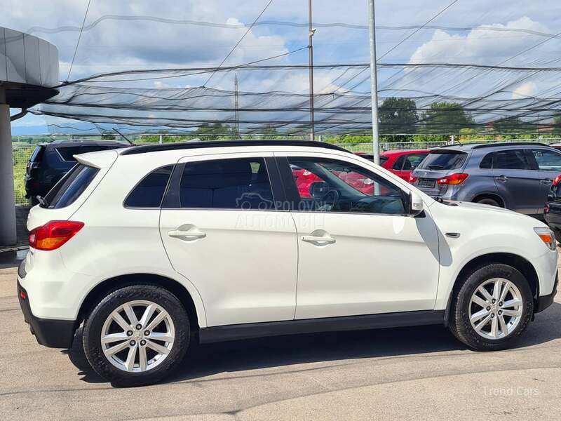 Mitsubishi ASX 1.8 DID P A N O KOZA