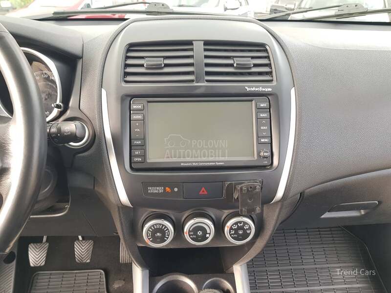 Mitsubishi ASX 1.8 DID P A N O KOZA