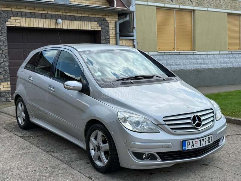 Mercedes Benz B 180 VrediPogledati