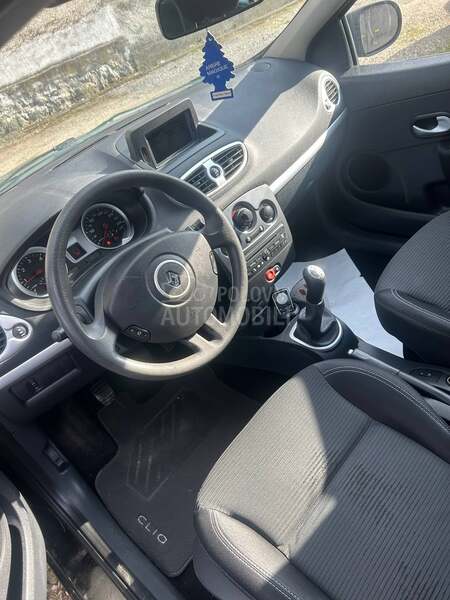 Renault Clio IZVANRED AN