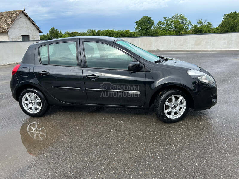 Renault Clio IZVANRED AN