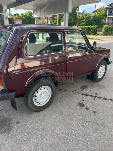 Lada Niva 1.7