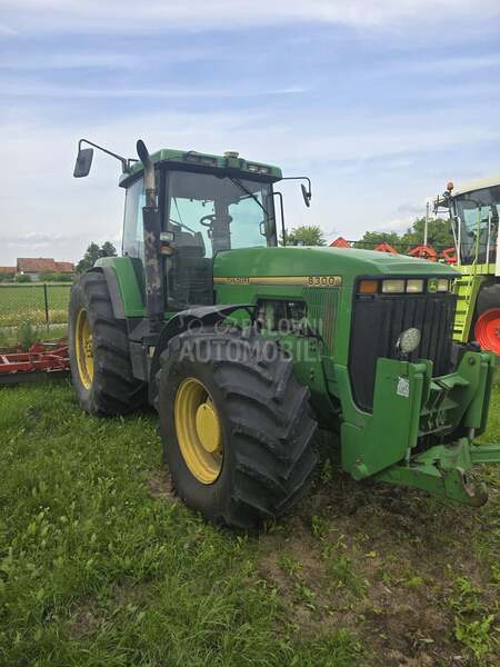 John Deere 8300