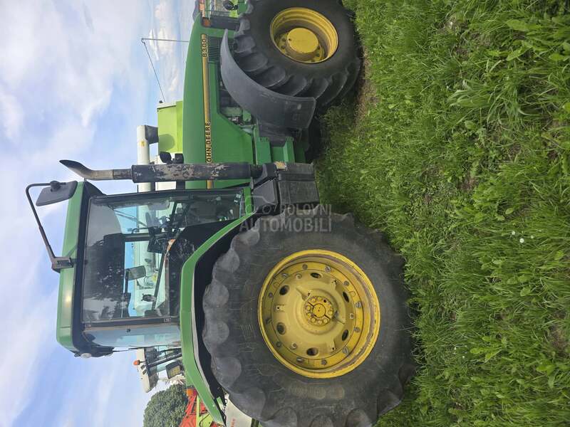 John Deere 8300