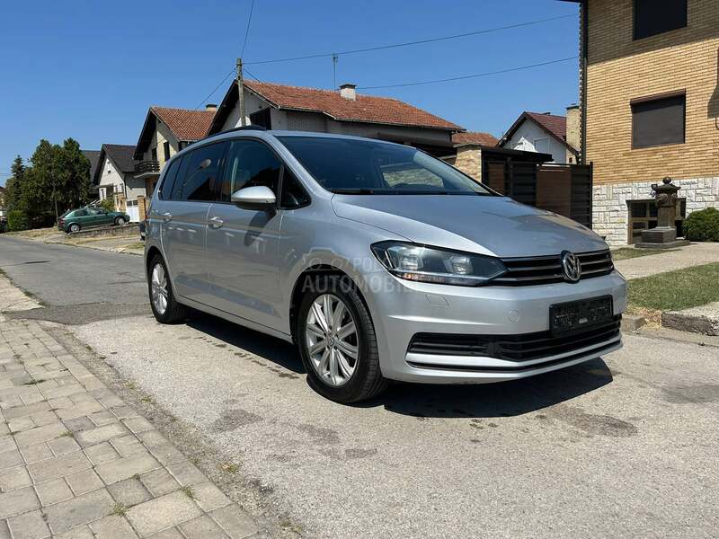 Volkswagen Touran 1.6 TDI 7 sed