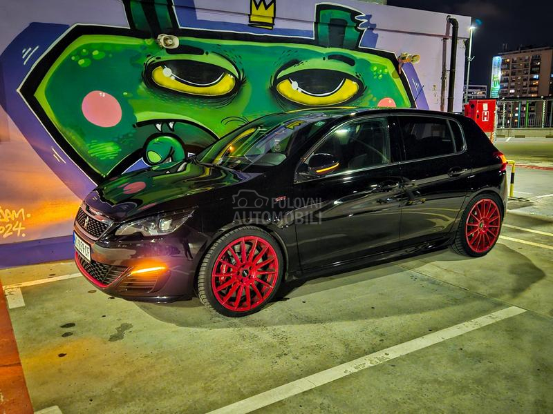 Peugeot 308 GTi 272