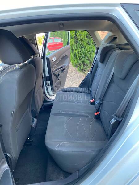 Ford Fiesta SALON.CH