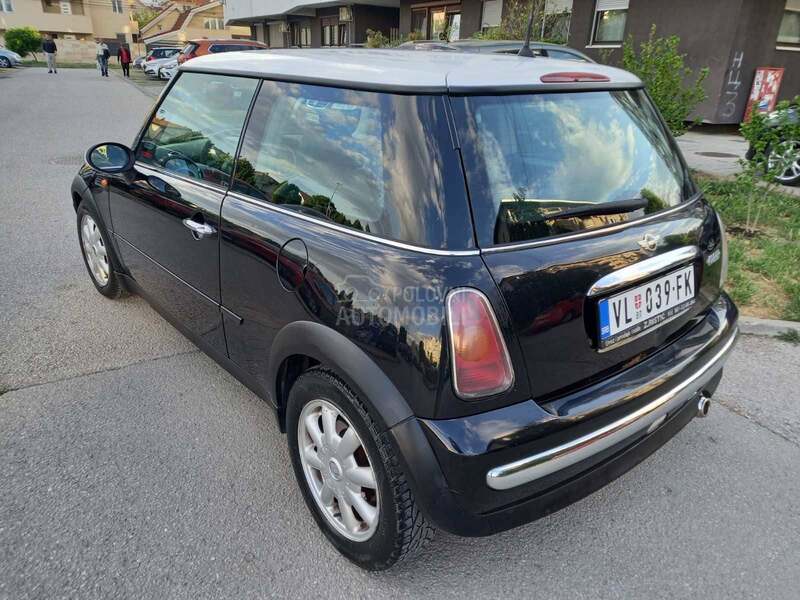 MINI Cooper 1.6