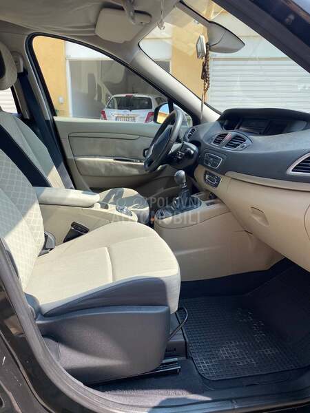 Renault Scenic 1.5 dci