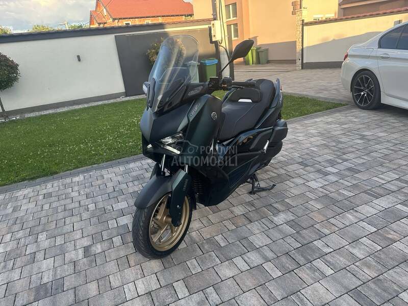 Yamaha x max tech max