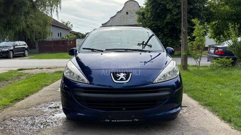 Peugeot 207 1.4 i