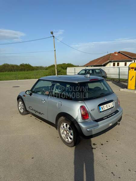MINI One 