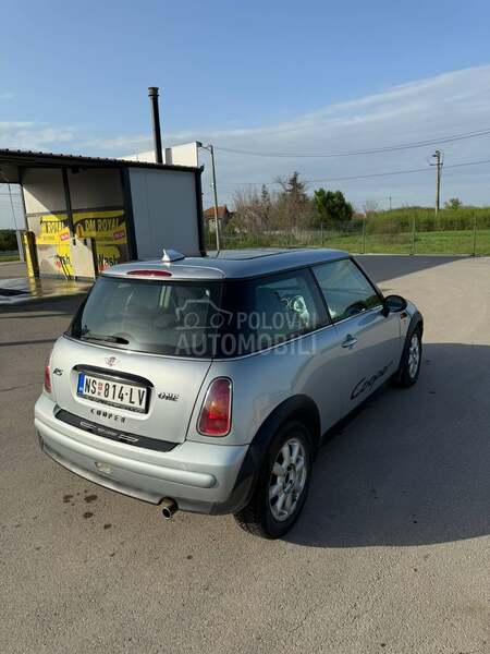MINI One 