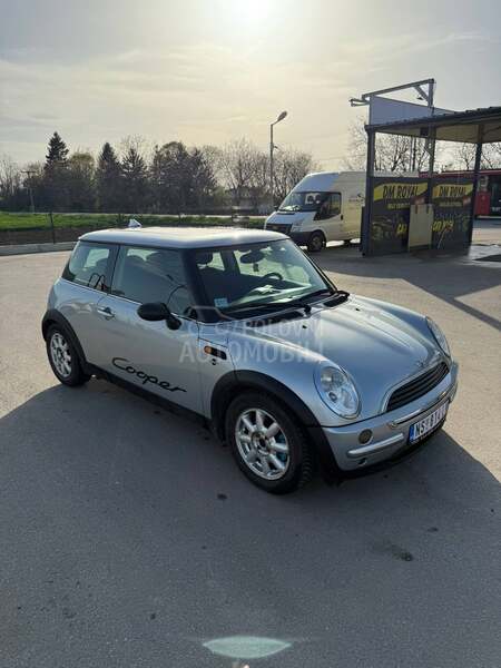 MINI One 