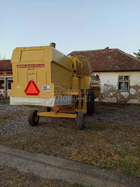 New Holland 8030